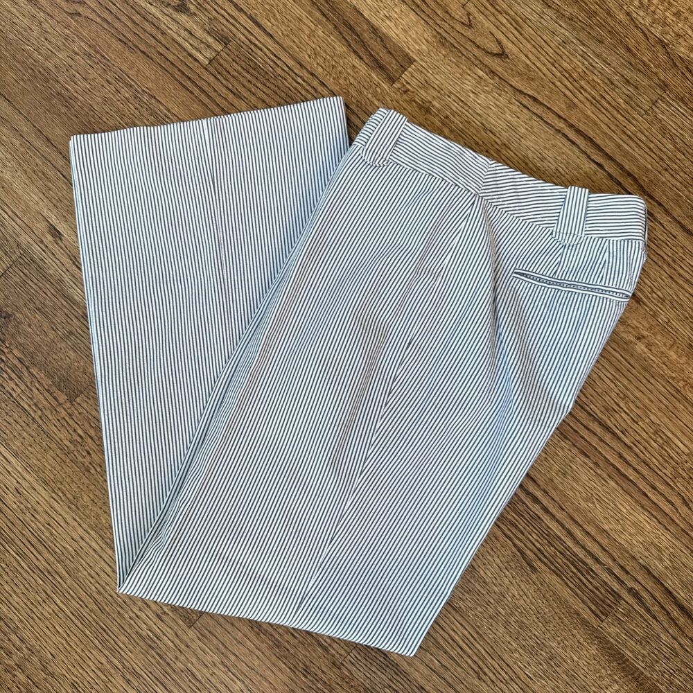 Women’s Gray White Striped Seersucker Wide Leg Trousers Dress Pants - Size 6